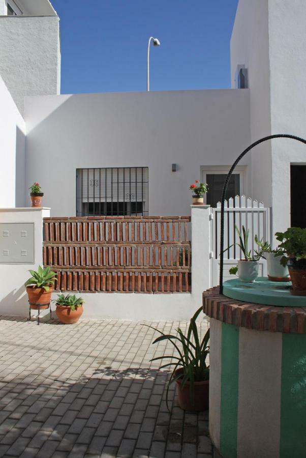 Apartamentos Angelita Plaza Beach Malaga Exterior photo